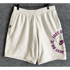 Nike Sportswear Club Men's Gray Fleece Shorts Just Do It Graphic Size M